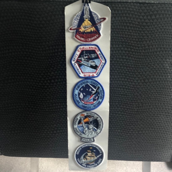 Space shuttle patches. New - Picture 1 of 4